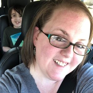 Meet your Posher, Ashley